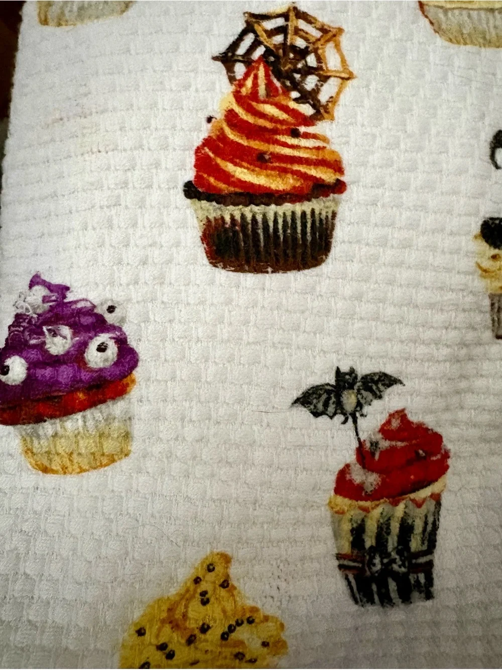 New Set of 4 KitchenAid Hand Kitchen Dish Towel Spooky Halloween Cupcakes